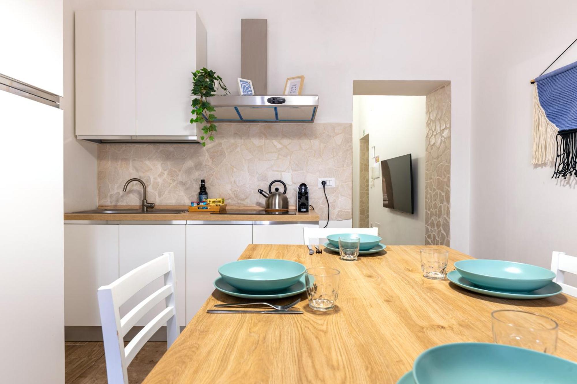 Modern Stone Apartment In The Heart Of Bari Exteriér fotografie